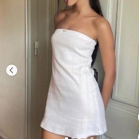 With Jean - Picture 4 of 9